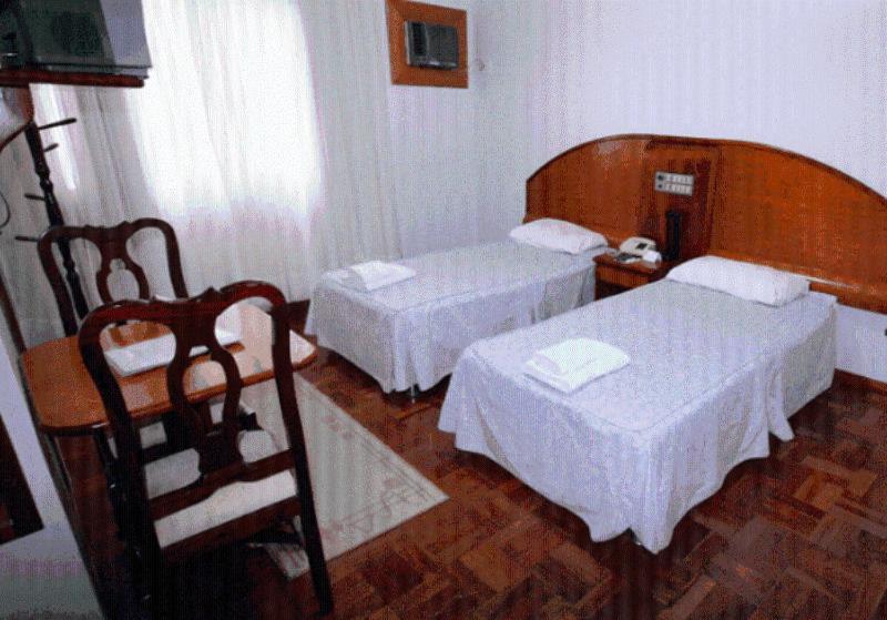 Francisco Beltrão Cristal Executive Hotel מראה חיצוני תמונה